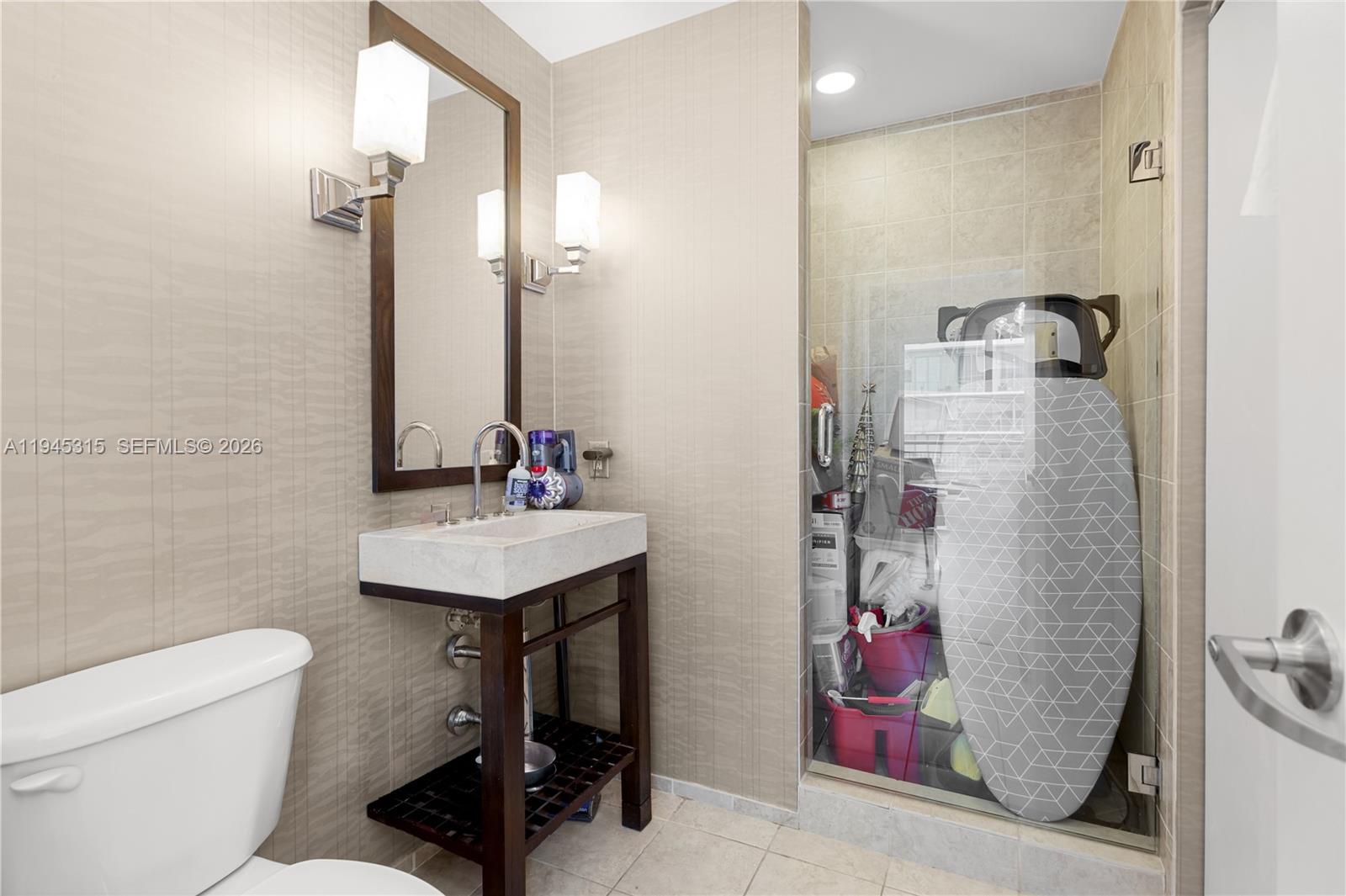 60 SW 13th St #5012, Miami FL 33130