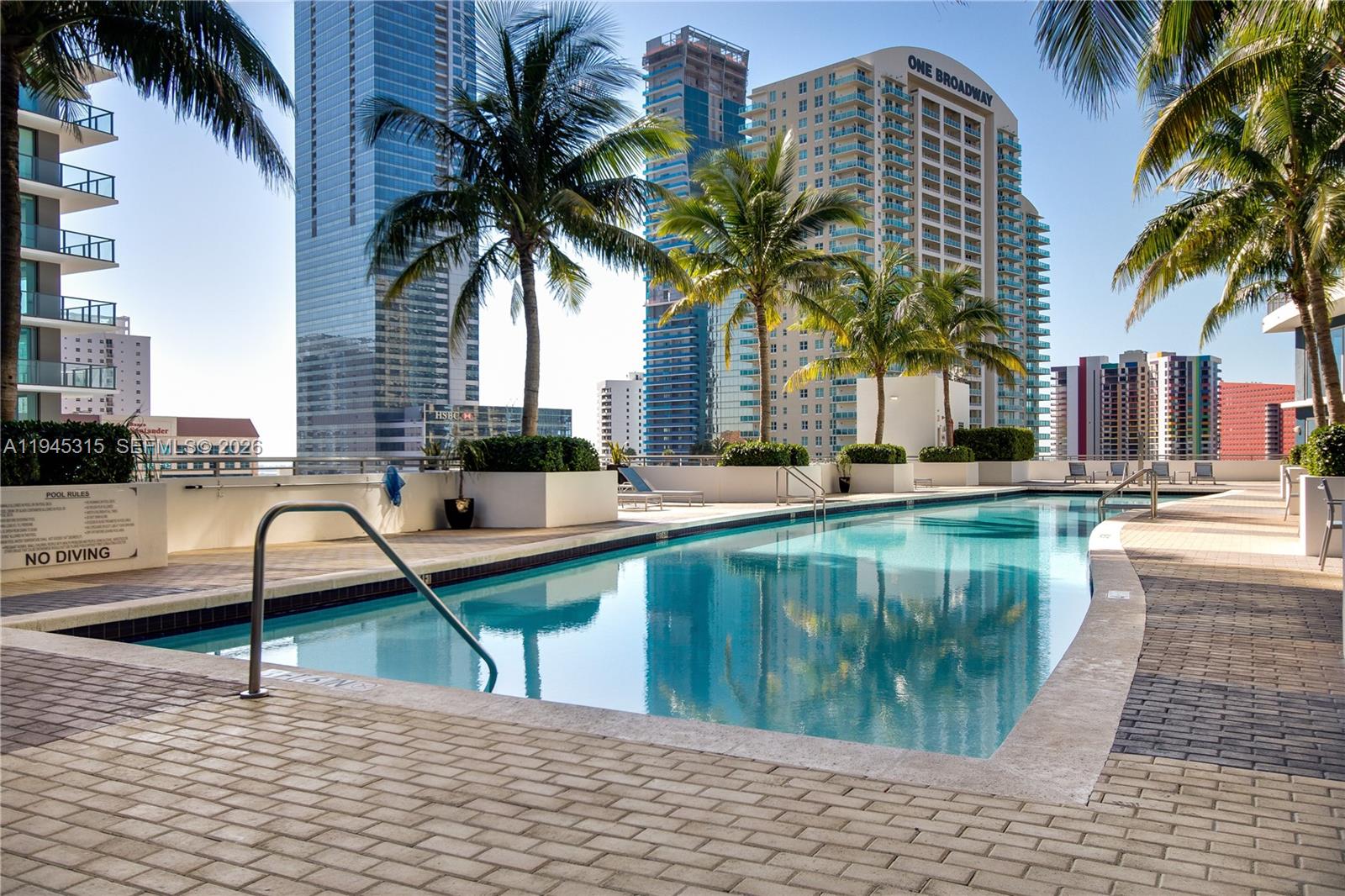 60 SW 13th St #5012, Miami FL 33130