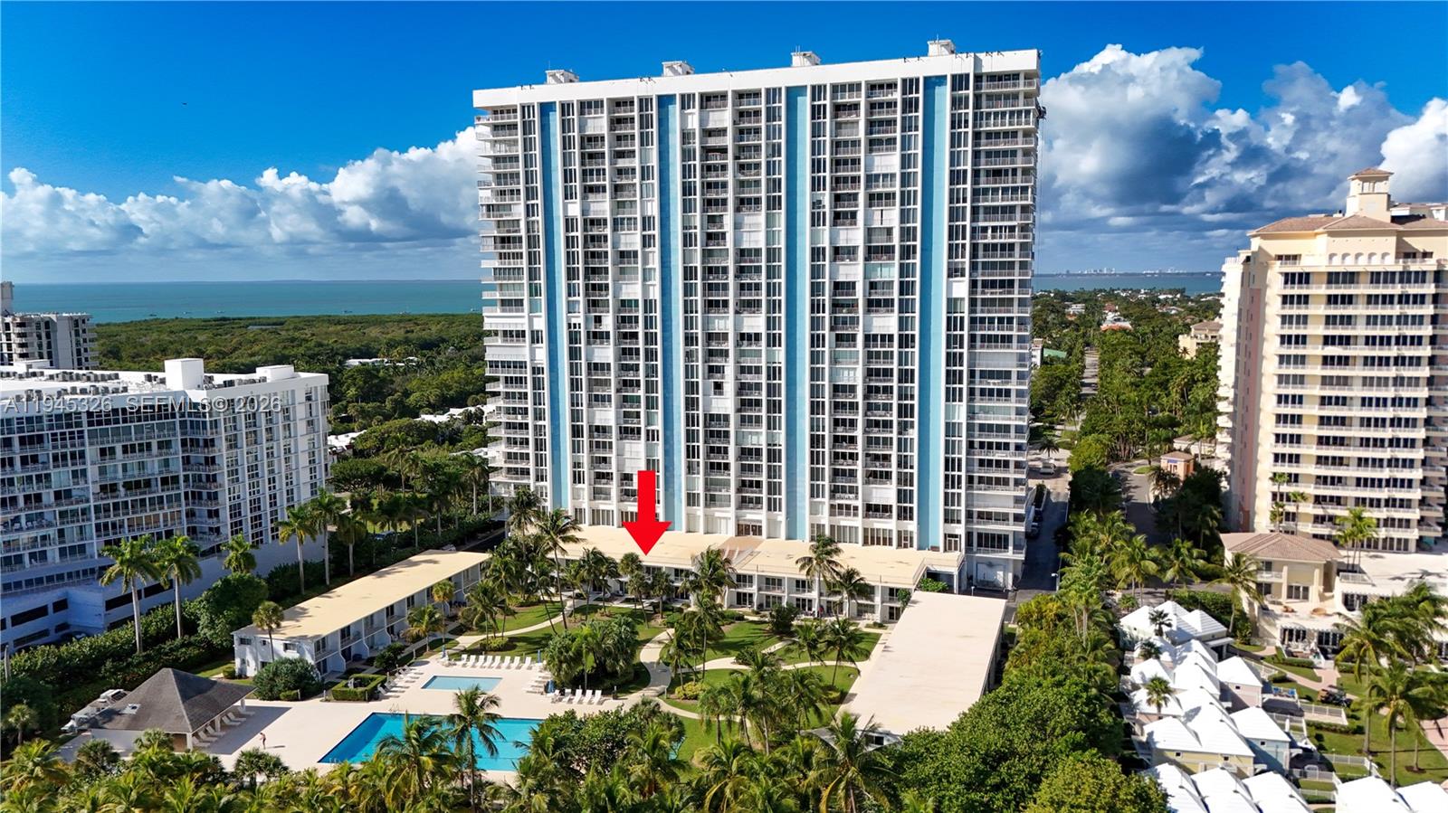 881 Ocean Dr #TH15, Key Biscayne FL 33149