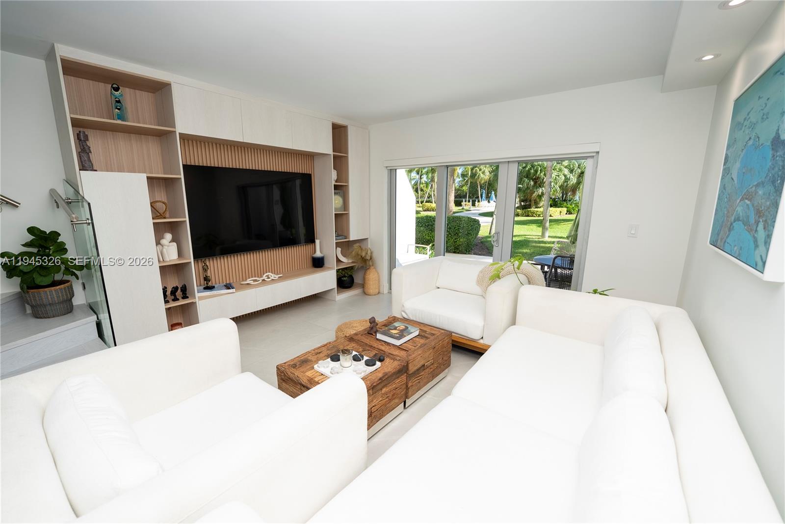 881 Ocean Dr #TH15, Key Biscayne FL 33149
