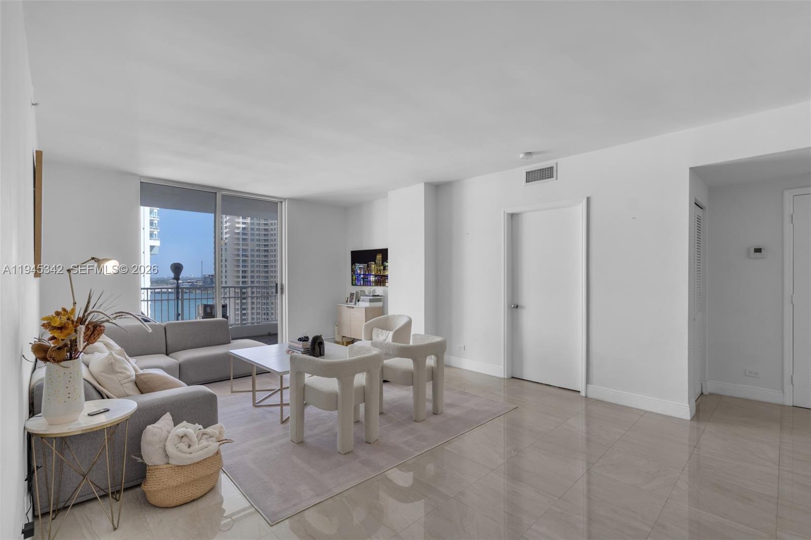 701 Brickell Key Blvd #1606, Miami FL 33131