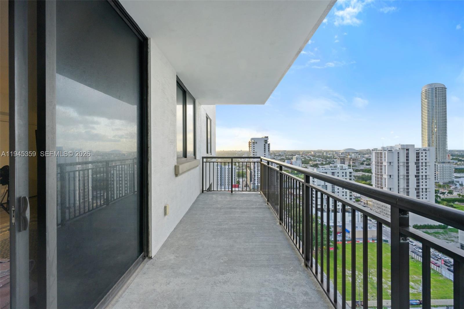 999 SW 1st Ave #2214, Miami FL 33130