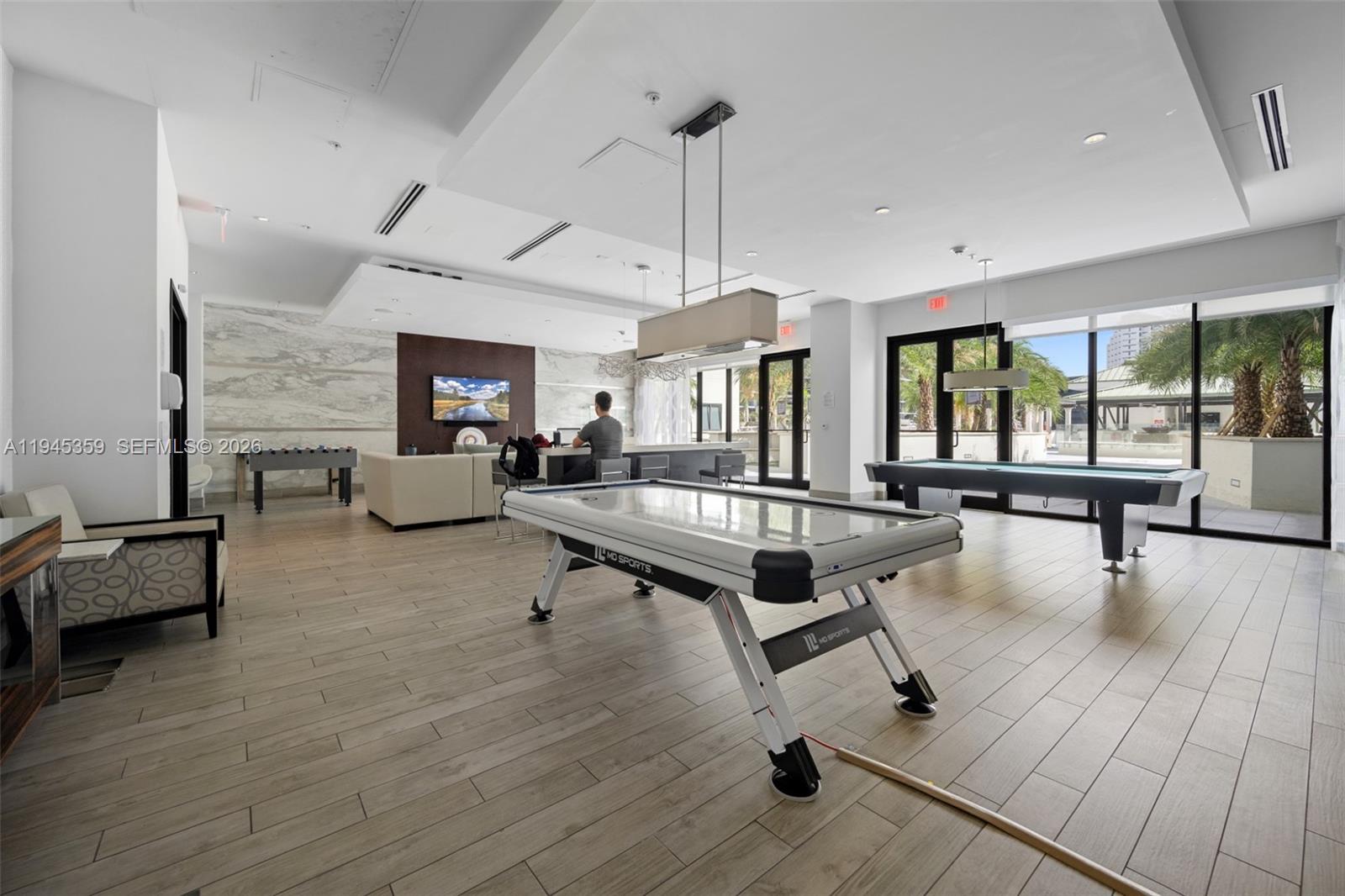 999 SW 1st Ave #2214, Miami FL 33130