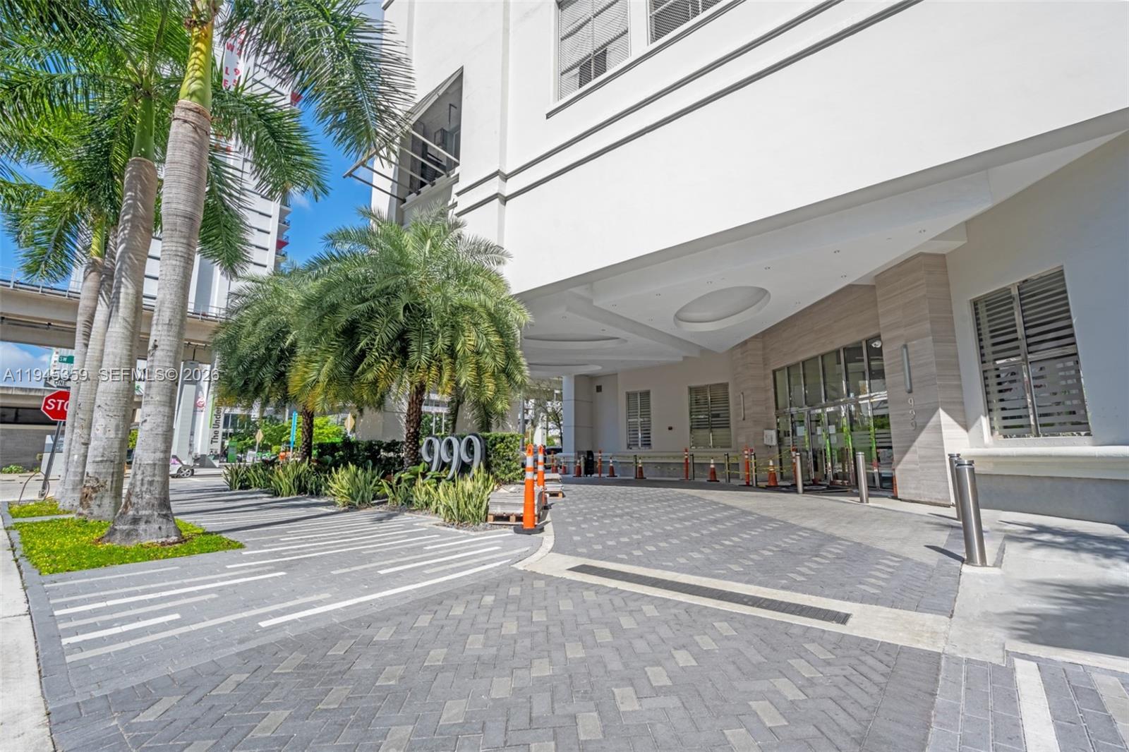 999 SW 1st Ave #2214, Miami FL 33130