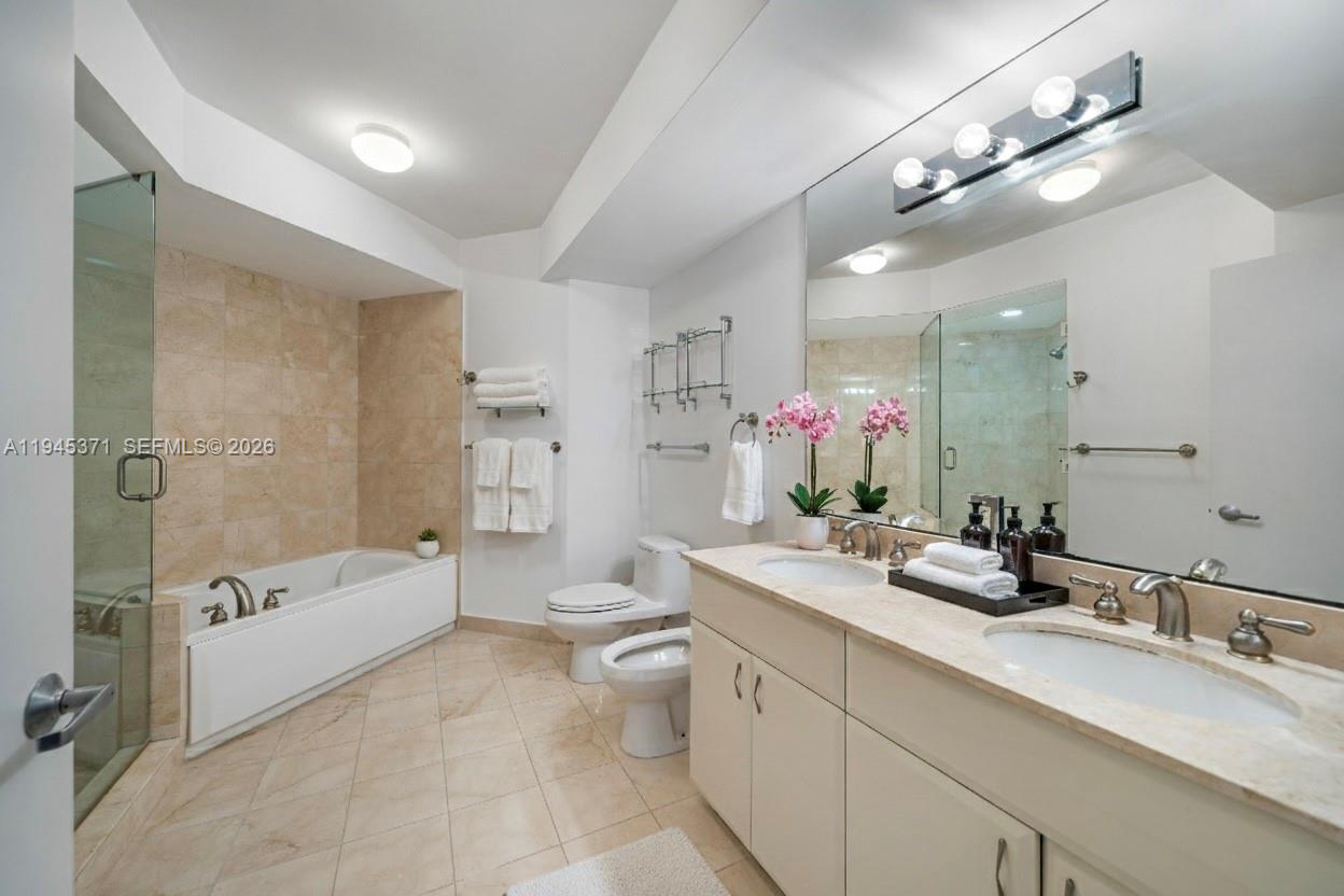6365 Collins Ave #2901, Miami Beach FL 33141