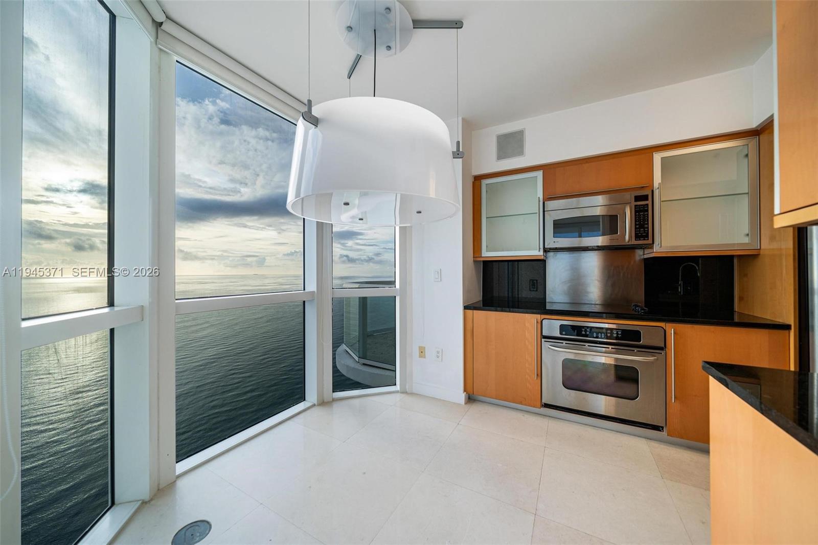 6365 Collins Ave #2901, Miami Beach FL 33141