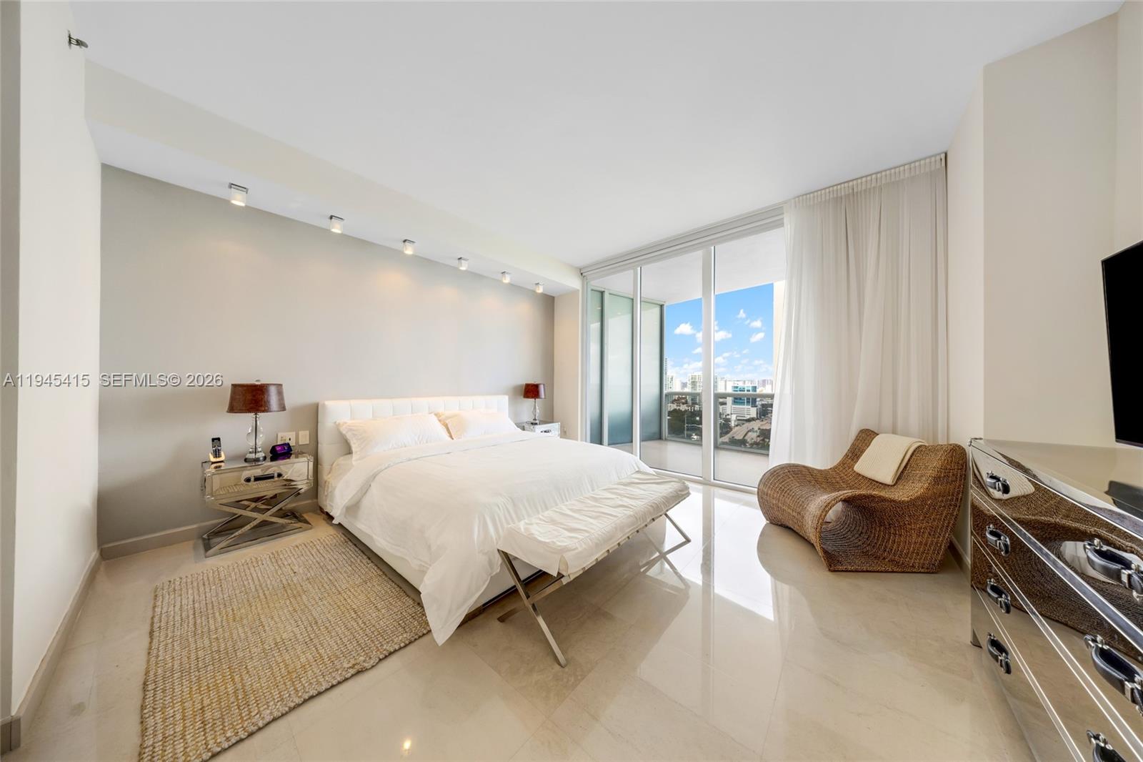 16001 Collins Ave #1502, Sunny Isles Beach FL 33160