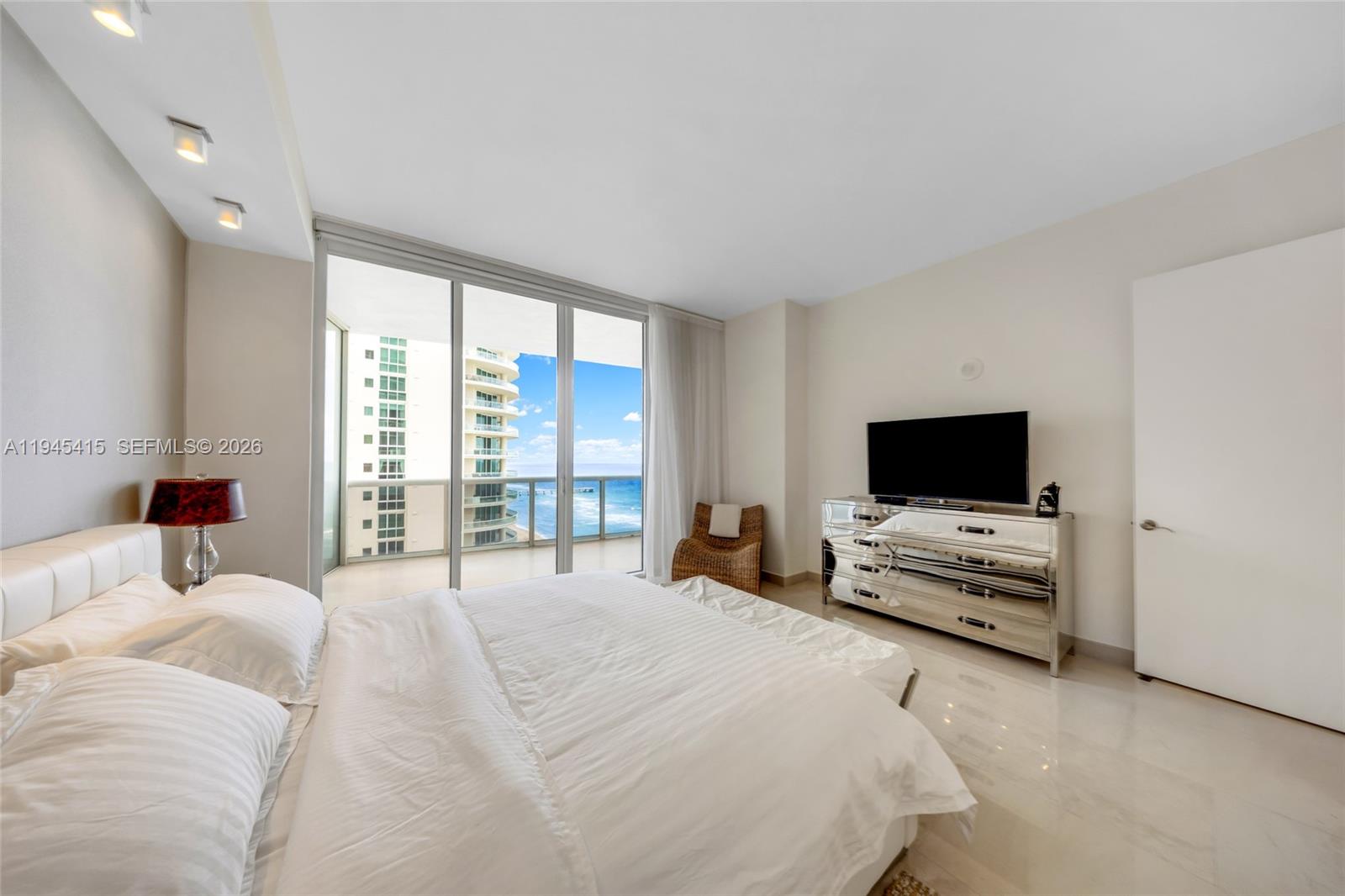 16001 Collins Ave #1502, Sunny Isles Beach FL 33160