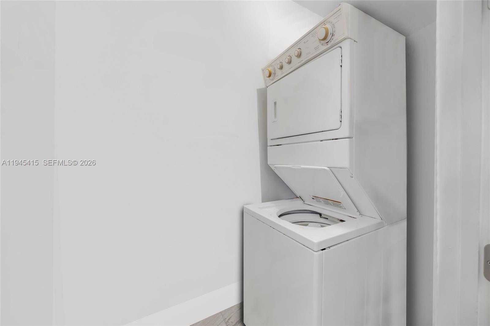 16001 Collins Ave #1502, Sunny Isles Beach FL 33160