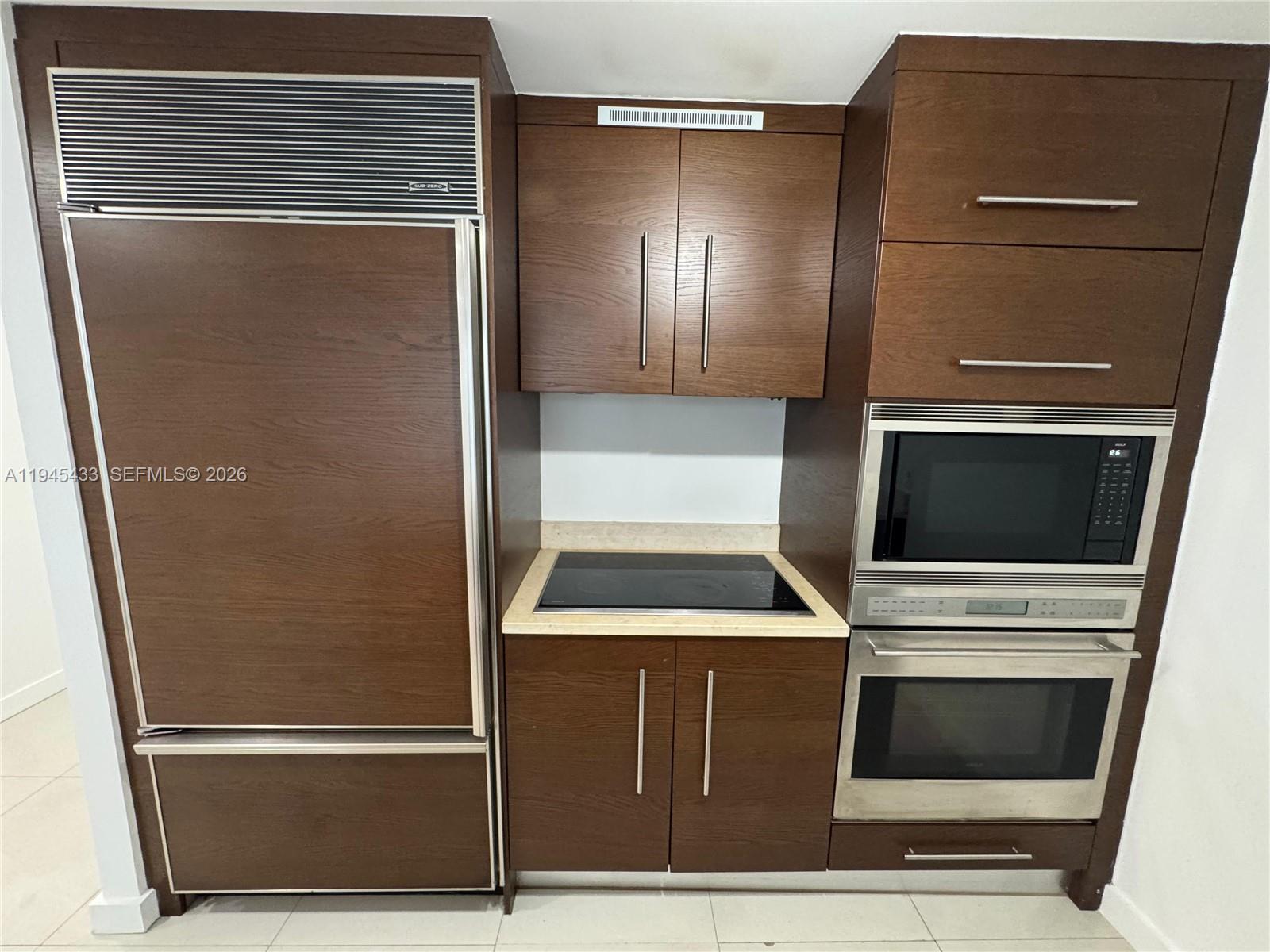 475 Brickell Ave #4512, Miami FL 33131