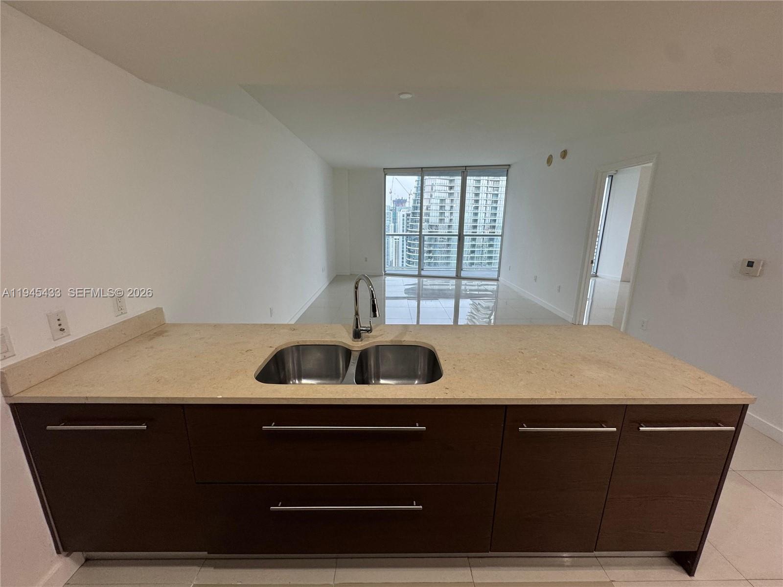 475 Brickell Ave #4512, Miami FL 33131