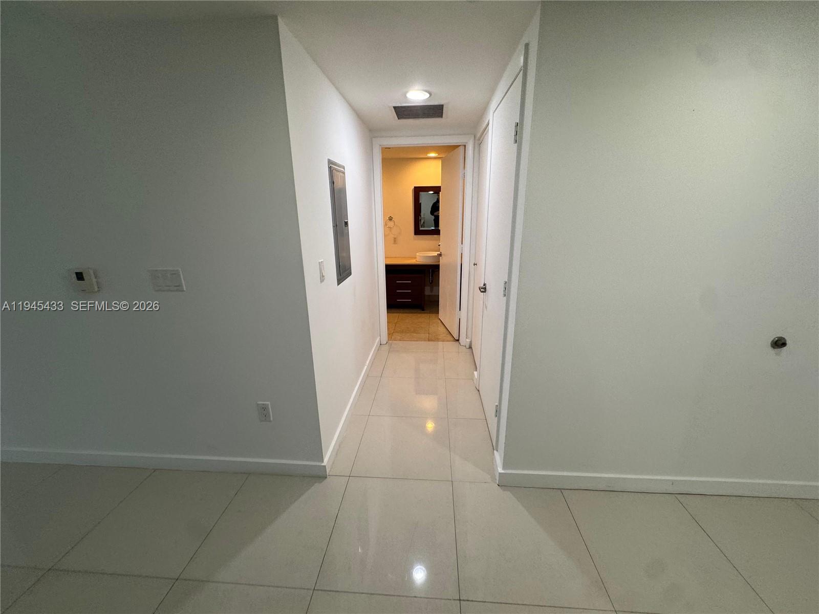 475 Brickell Ave #4512, Miami FL 33131