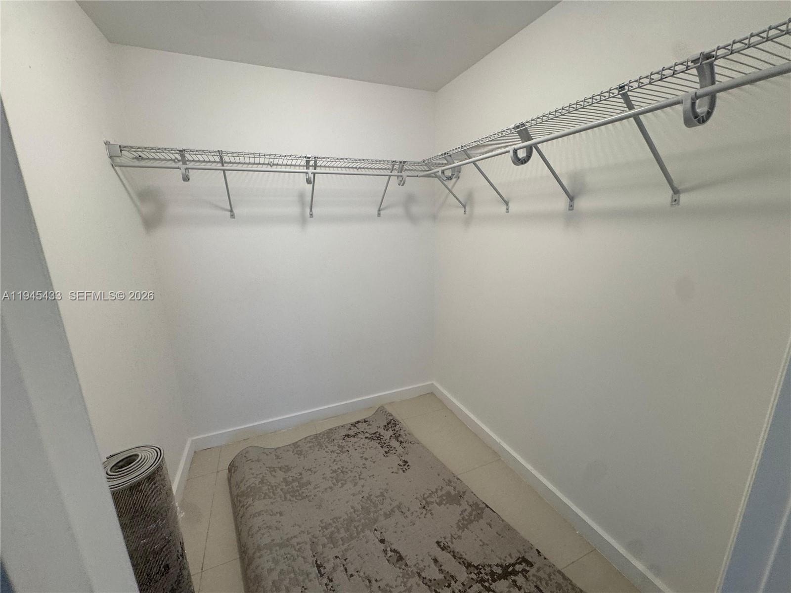 475 Brickell Ave #4512, Miami FL 33131