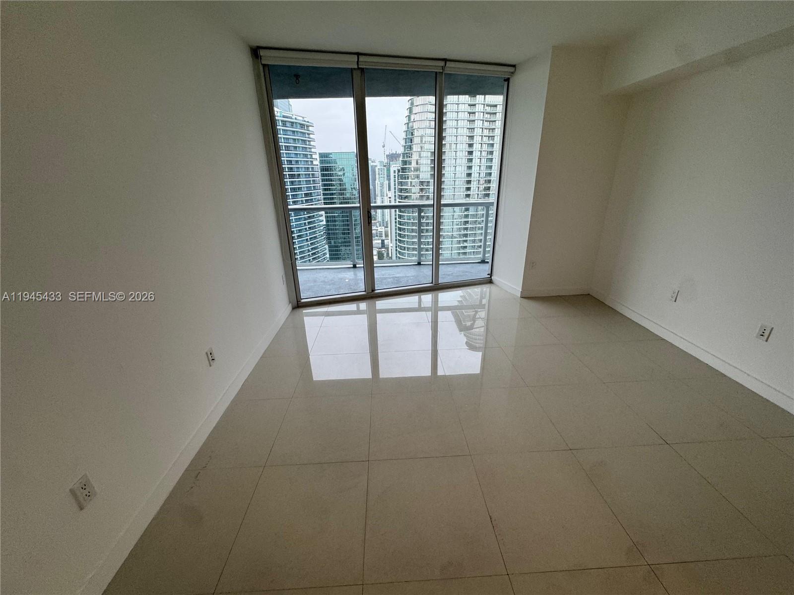 475 Brickell Ave #4512, Miami FL 33131