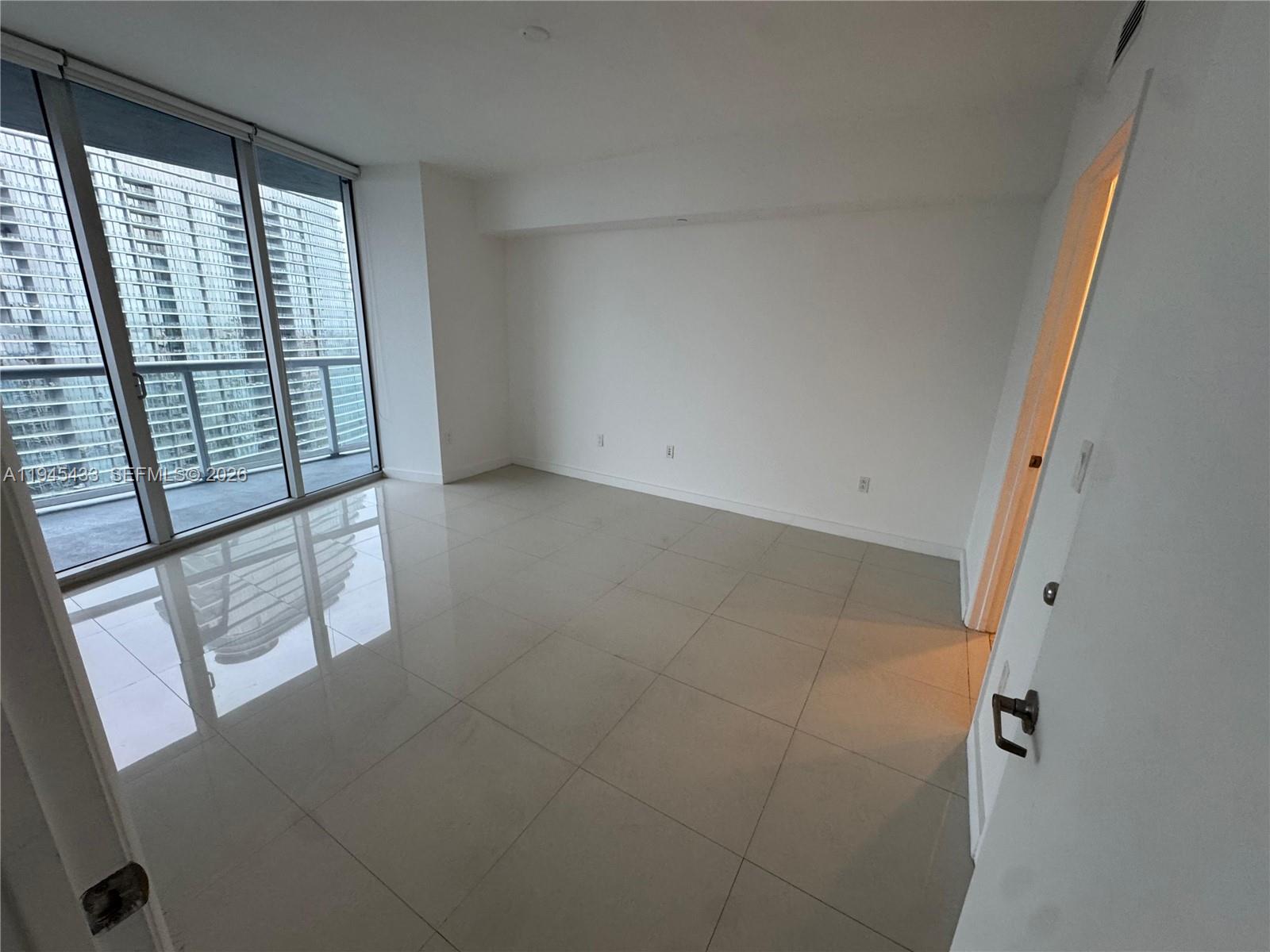 475 Brickell Ave #4512, Miami FL 33131