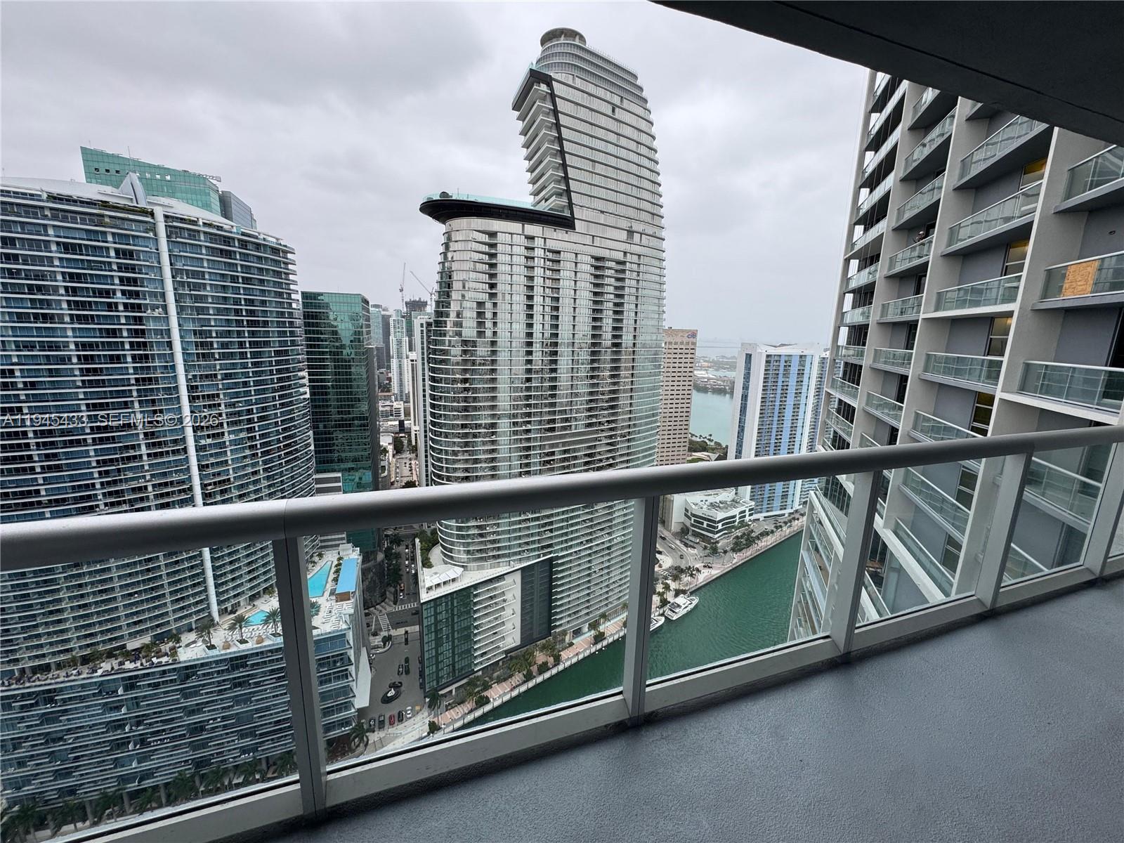 475 Brickell Ave #4512, Miami FL 33131