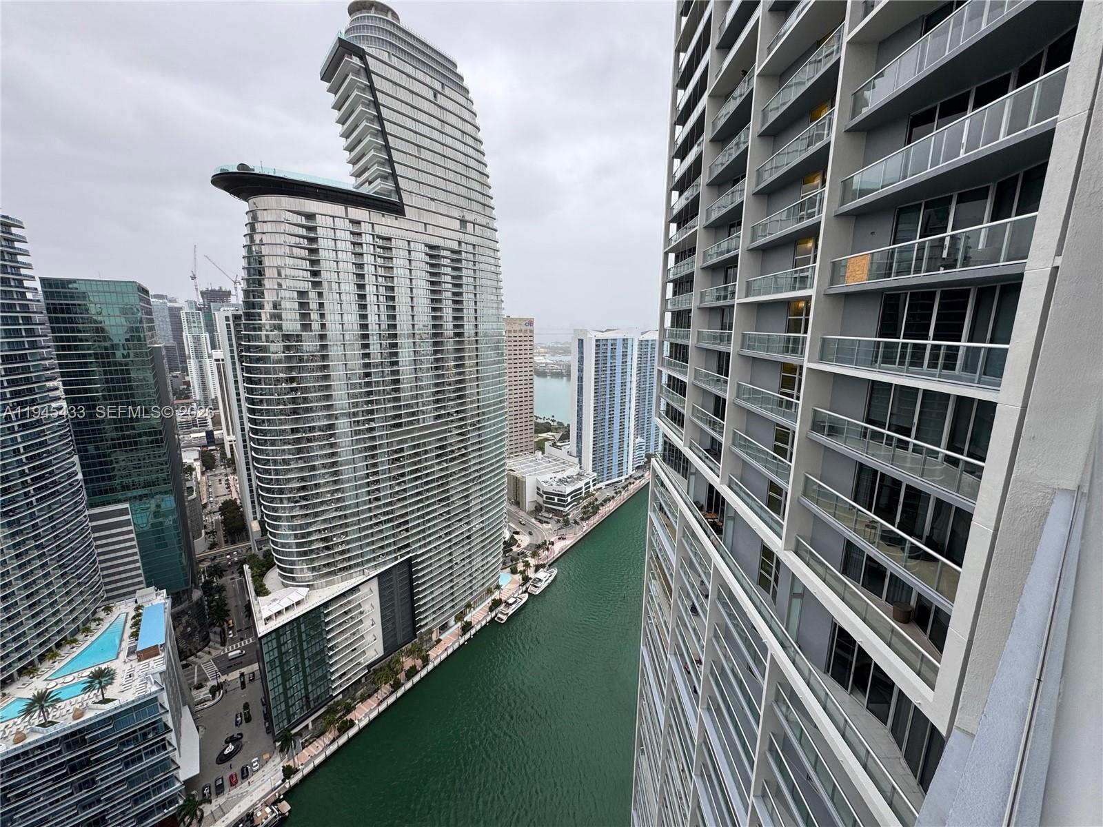 475 Brickell Ave #4512, Miami FL 33131