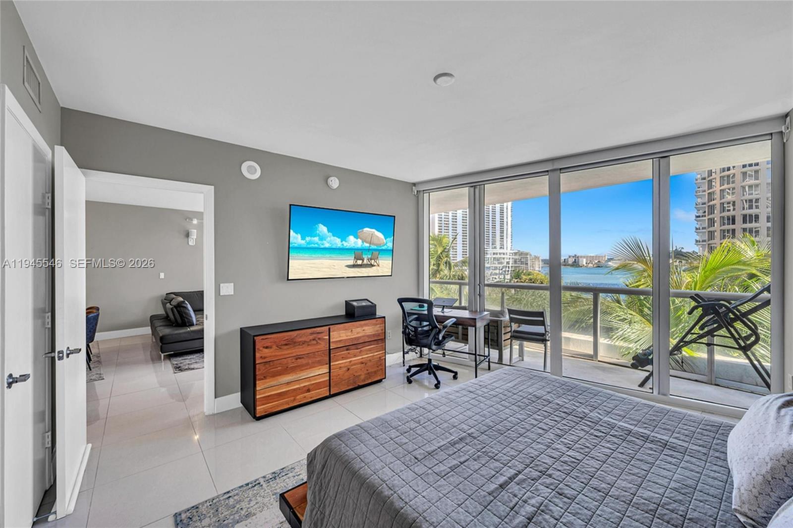 465 Brickell Ave #417, Miami FL 33131