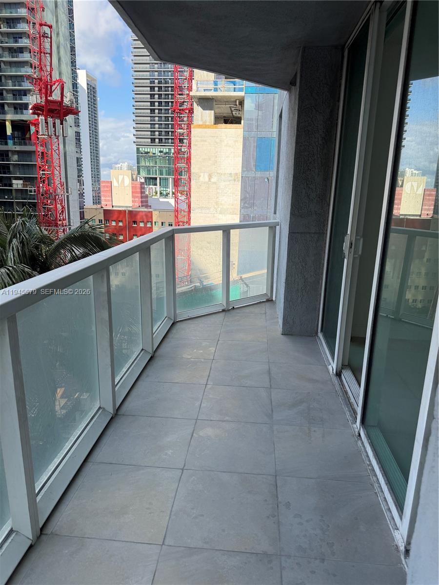 244 Biscayne Blvd #1210, Miami FL 33132