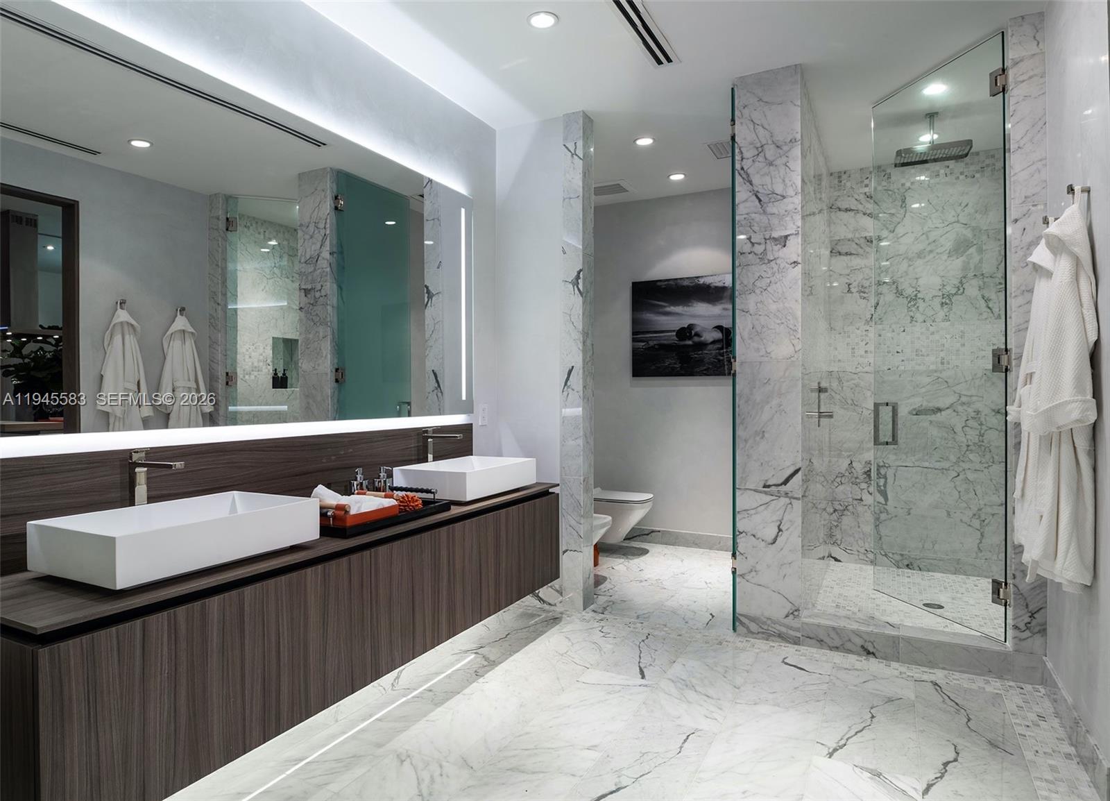 1000 Brickell Plz #4103, Miami FL 33131