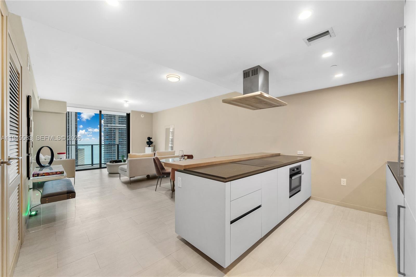1000 Brickell Plz #4103, Miami FL 33131