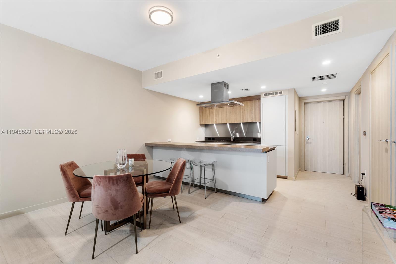 1000 Brickell Plz #4103, Miami FL 33131