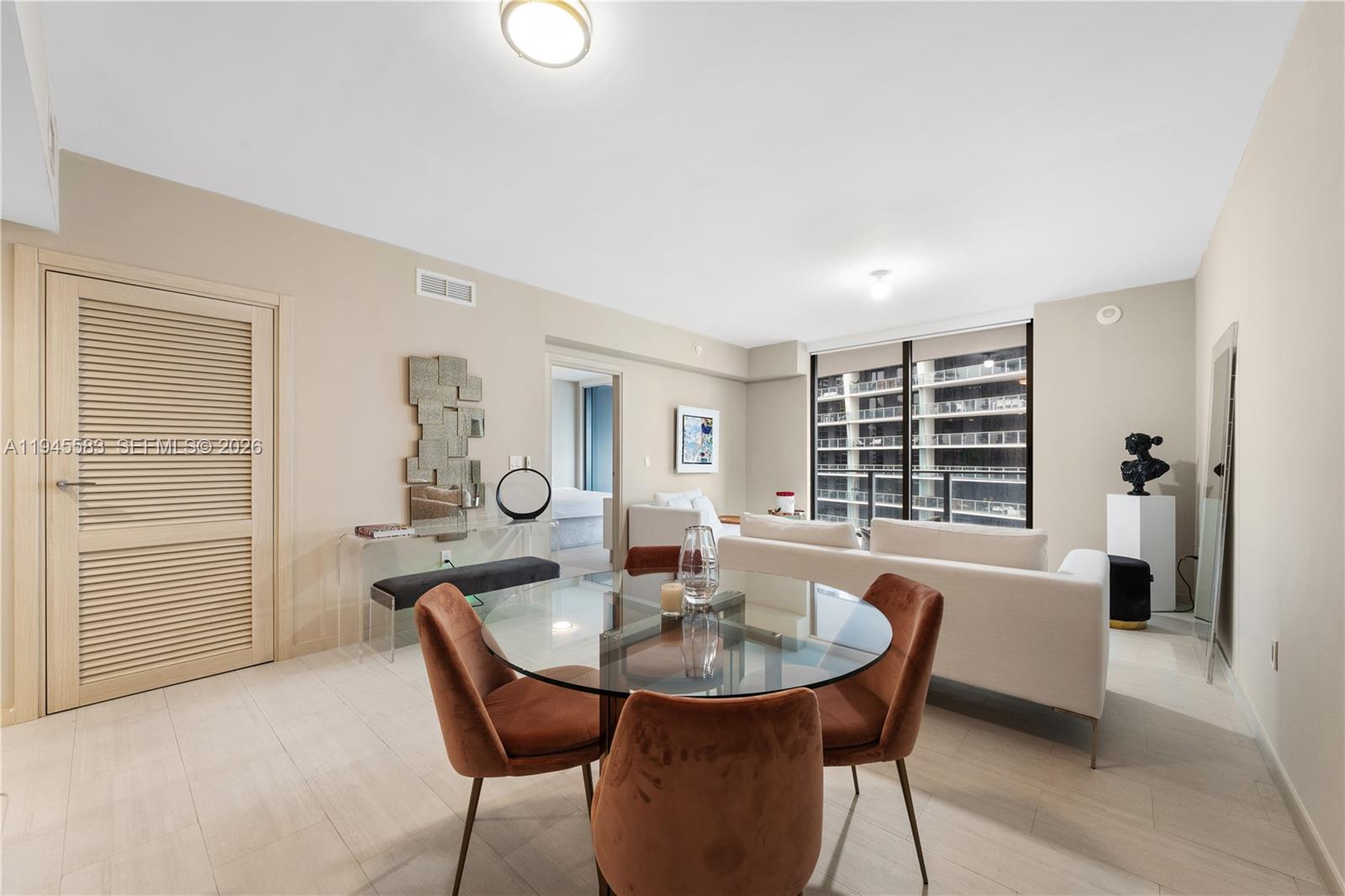 1000 Brickell Plz #4103, Miami FL 33131