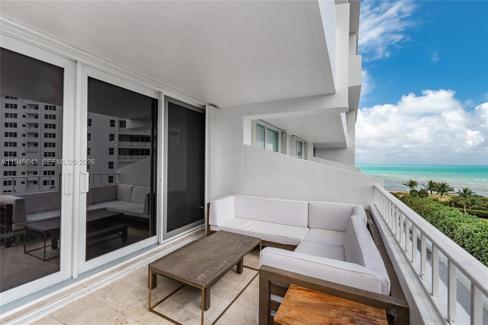 199 Ocean Lane Dr #807, Key Biscayne FL 33149