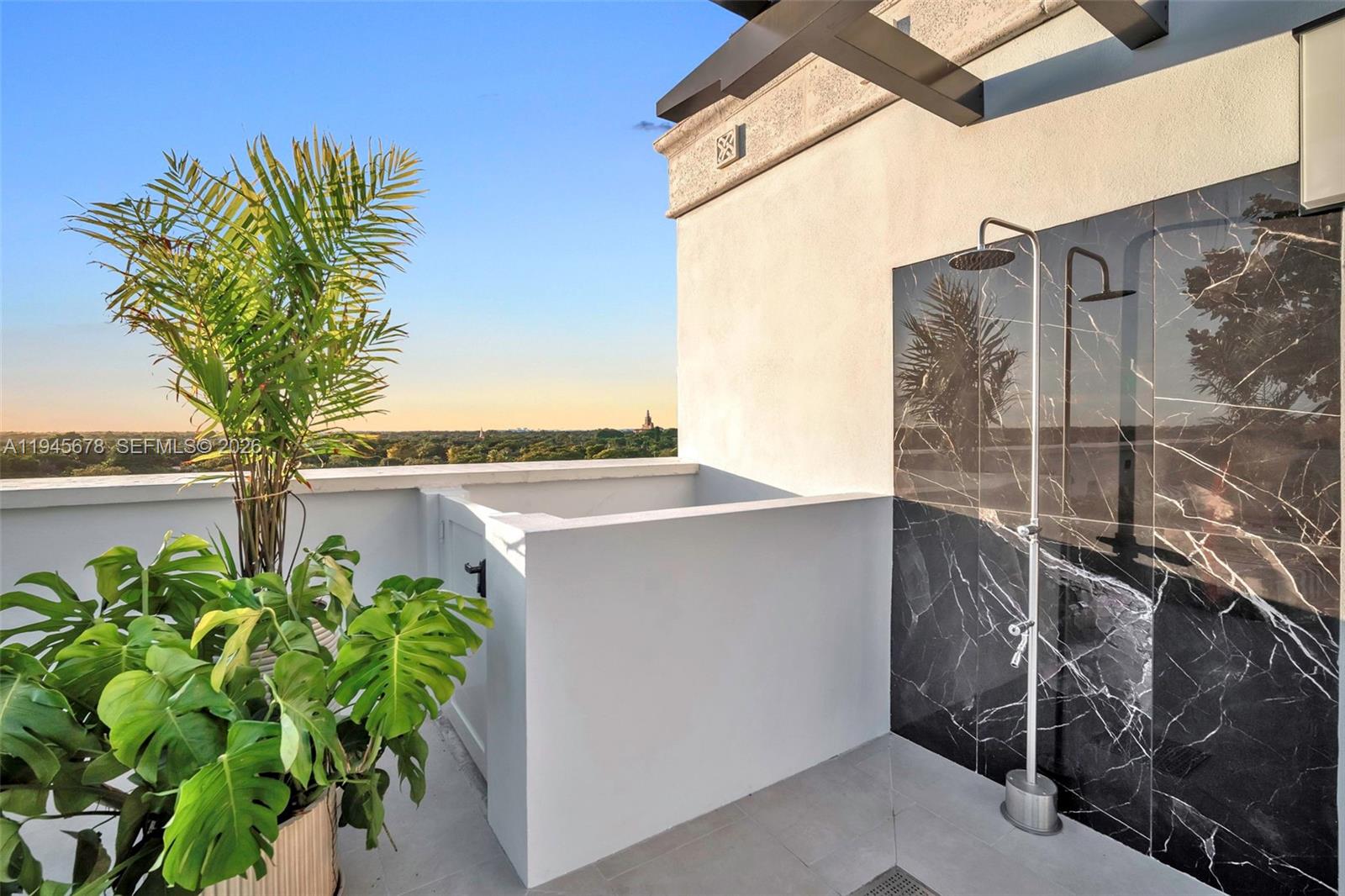 4220 Laguna St #505, Coral Gables FL 33146