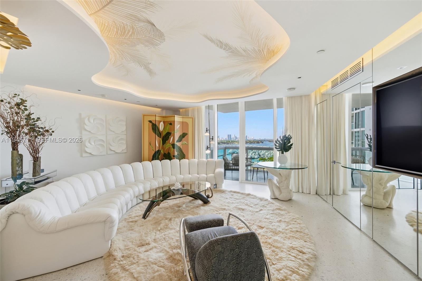 1000 S Pointe Dr #1606, Miami Beach FL 33139