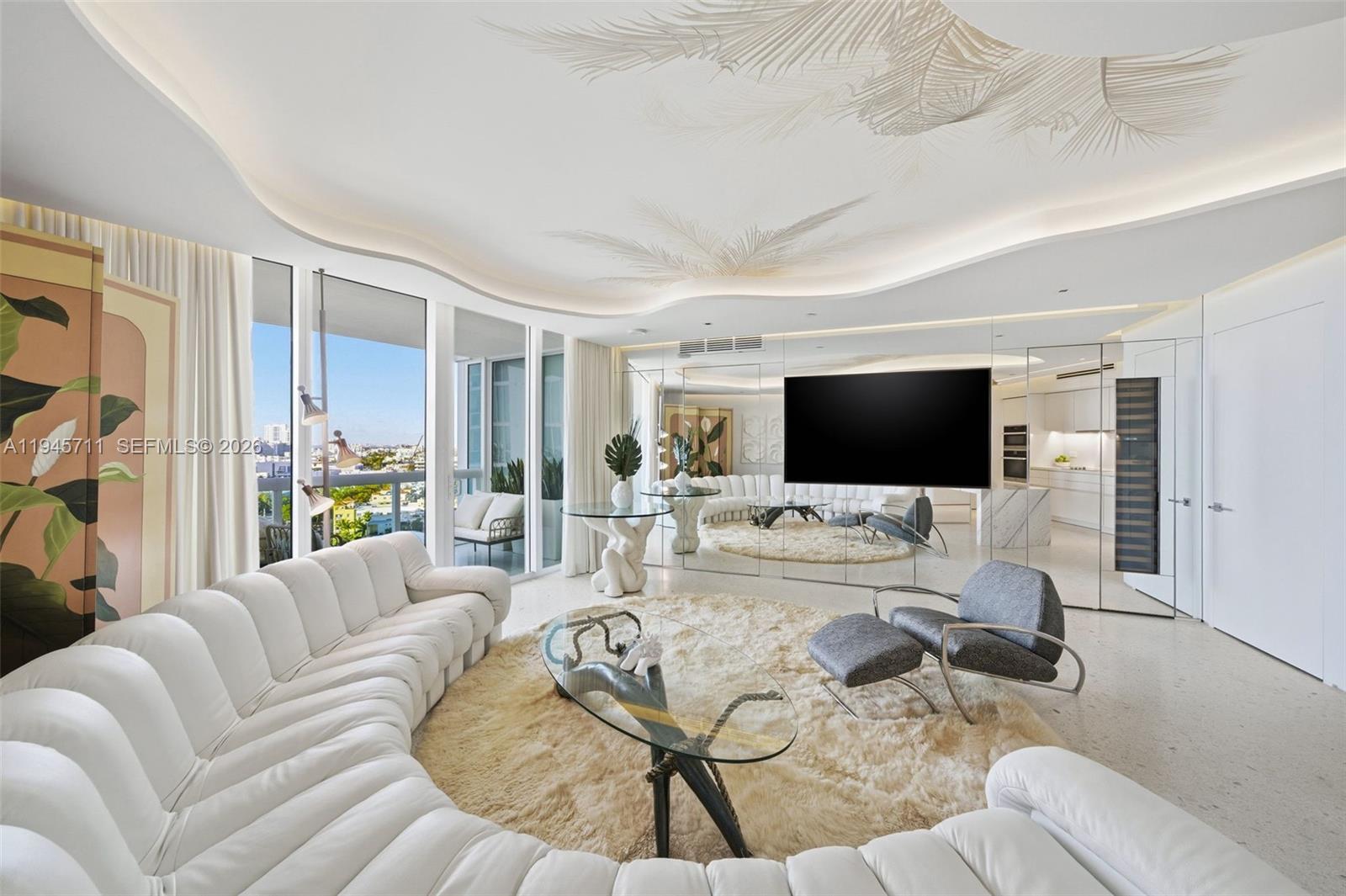 1000 S Pointe Dr #1606, Miami Beach FL 33139