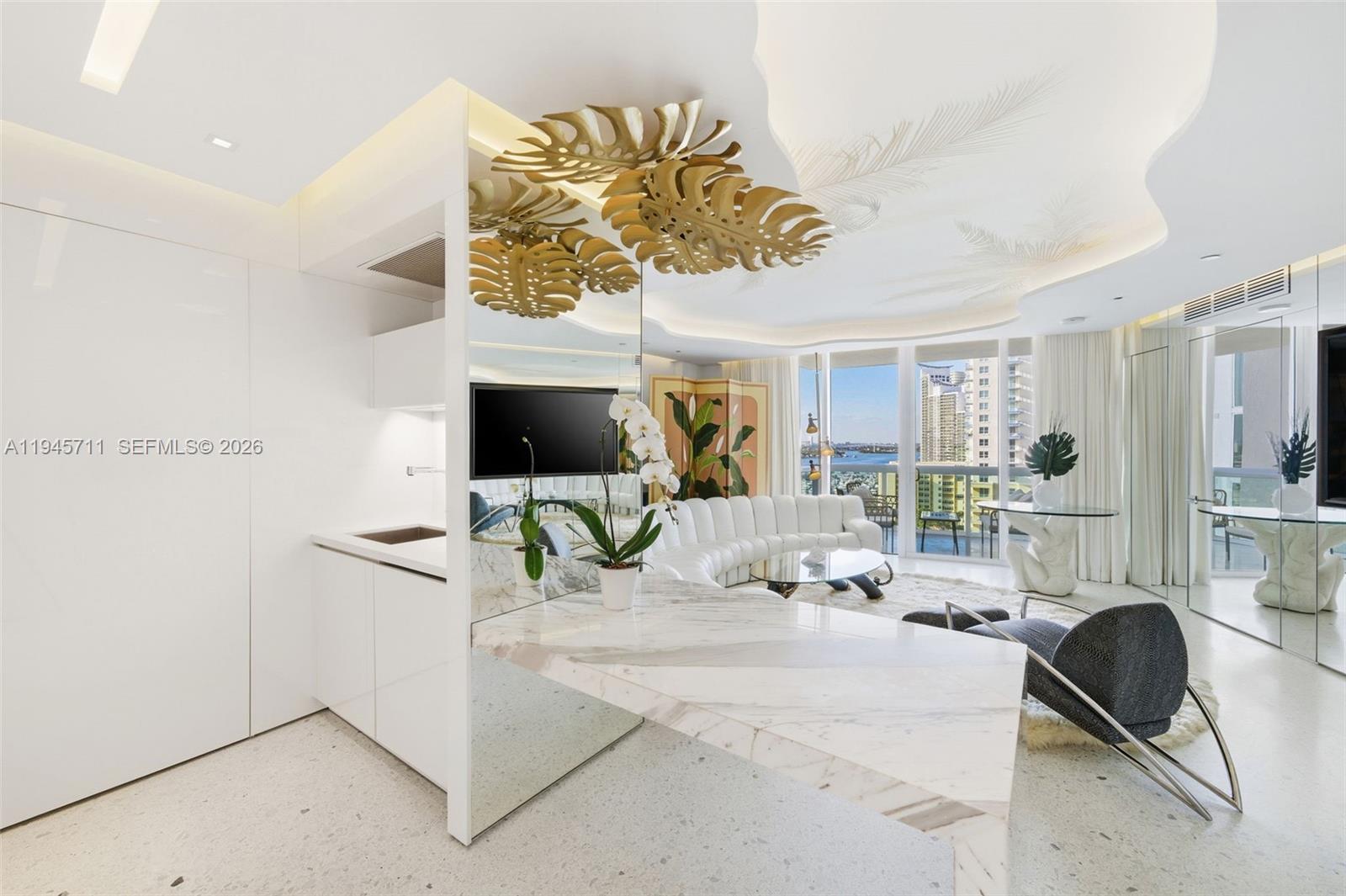 1000 S Pointe Dr #1606, Miami Beach FL 33139