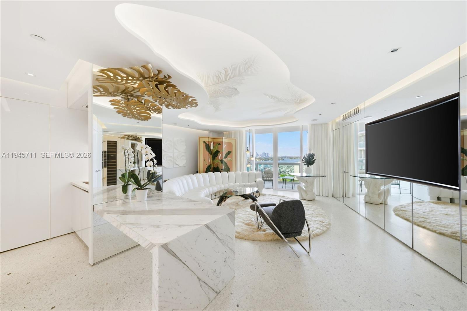 1000 S Pointe Dr #1606, Miami Beach FL 33139