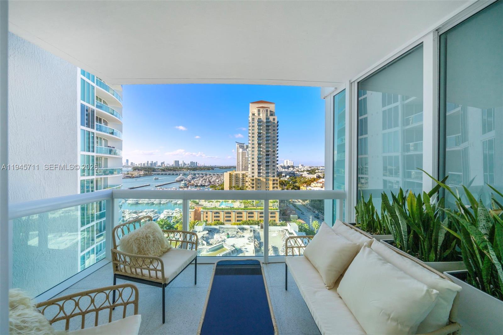 1000 S Pointe Dr #1606, Miami Beach FL 33139