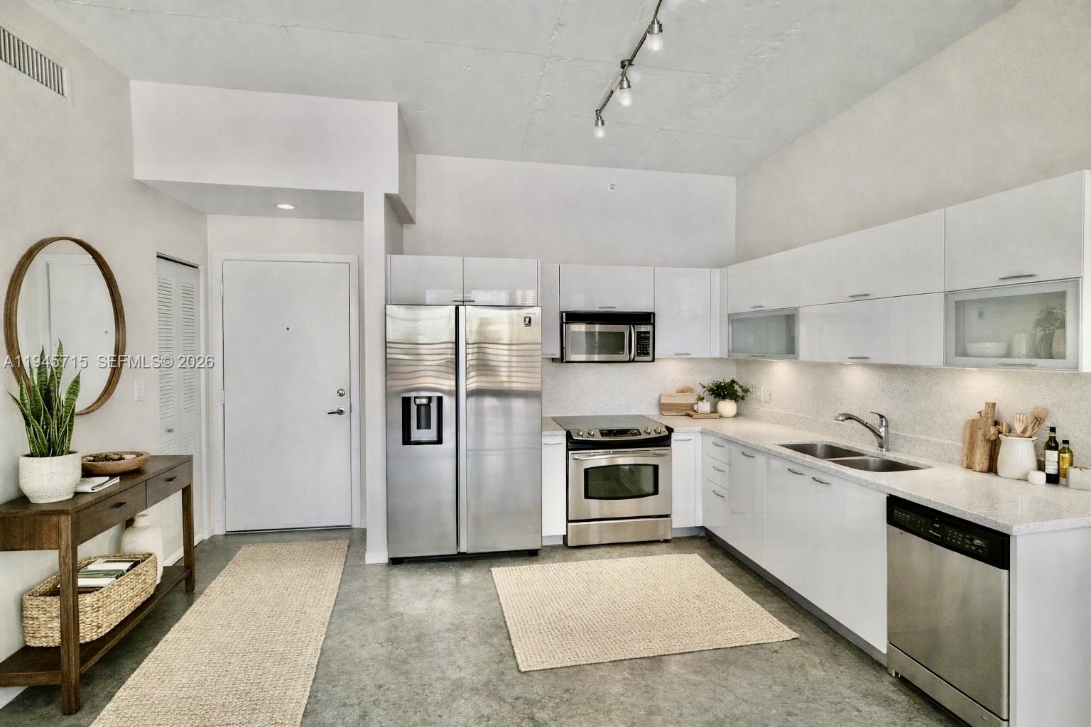 133 NE 2nd Ave #2611, Miami FL 33132