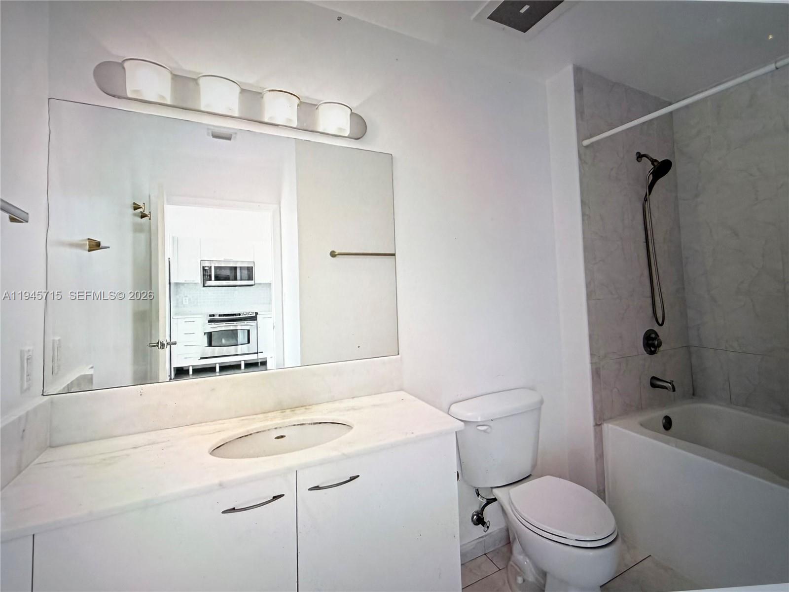 133 NE 2nd Ave #2611, Miami FL 33132