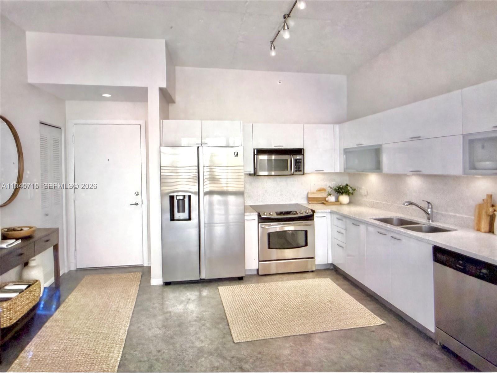 133 NE 2nd Ave #2611, Miami FL 33132