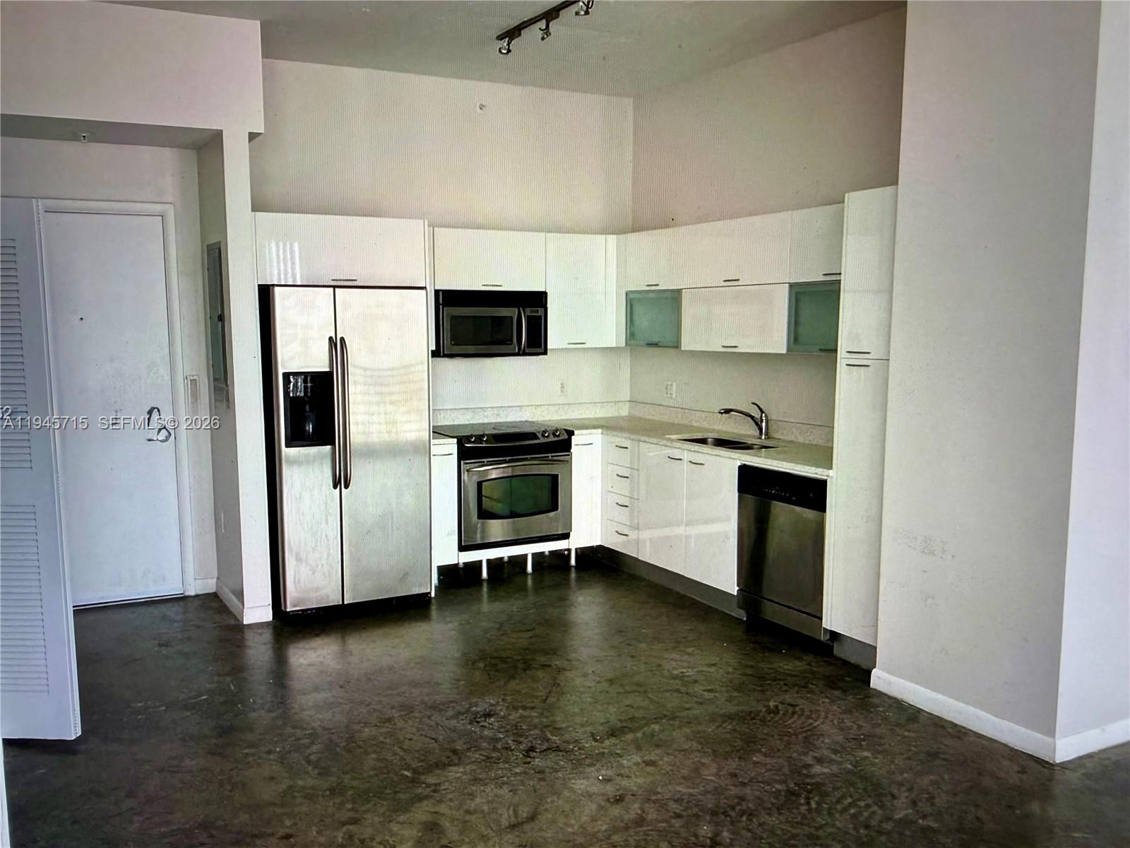133 NE 2nd Ave #2611, Miami FL 33132