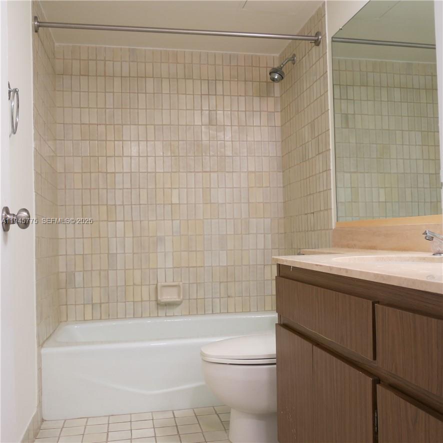 251 Crandon Blvd #309, Key Biscayne FL 33149