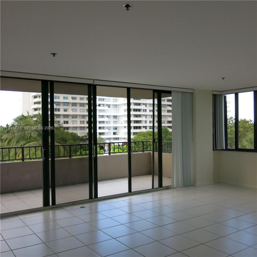 251 Crandon Blvd #309, Key Biscayne FL 33149