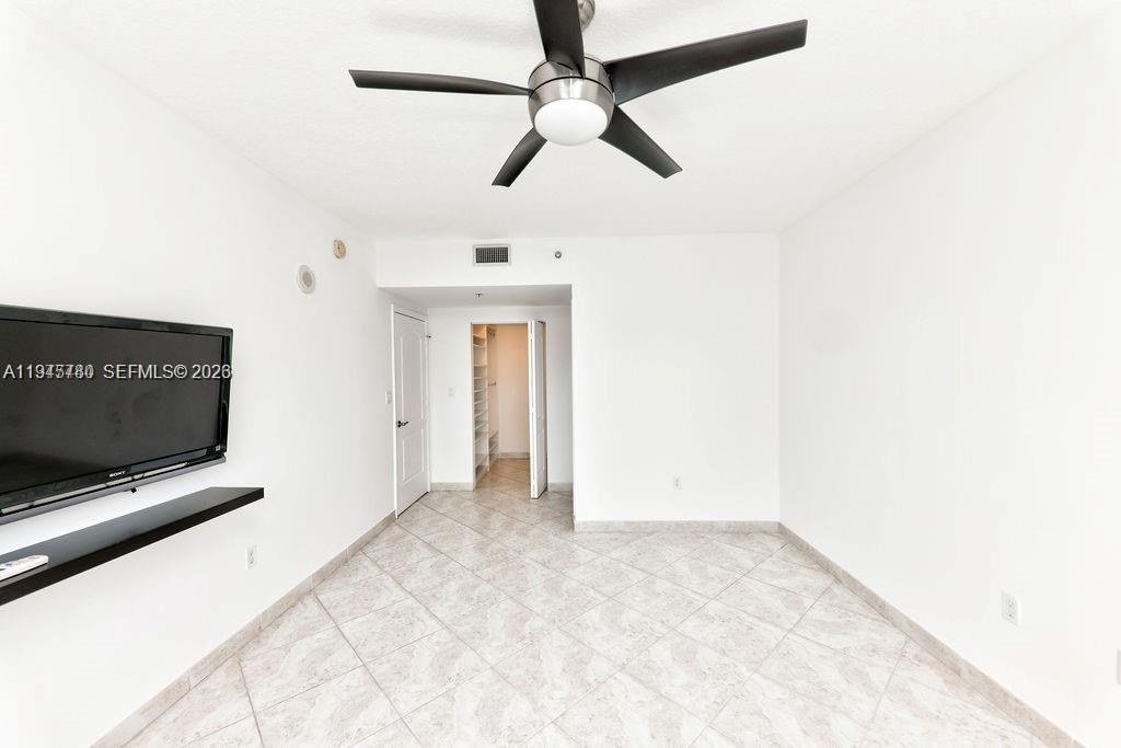 110 Washington Ave #2405, Miami Beach FL 33139