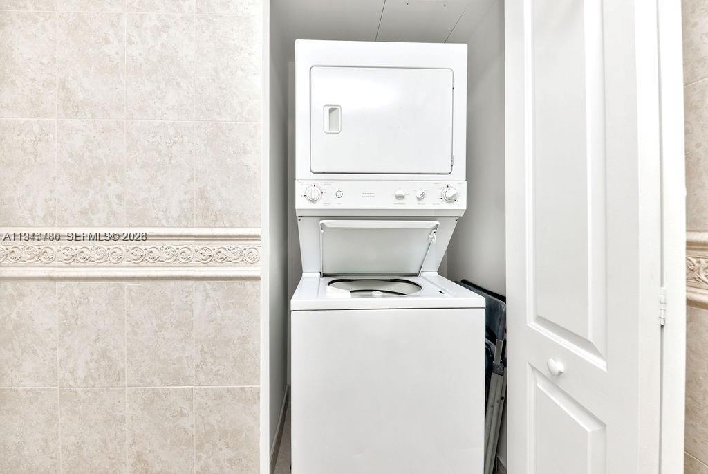 110 Washington Ave #2405, Miami Beach FL 33139