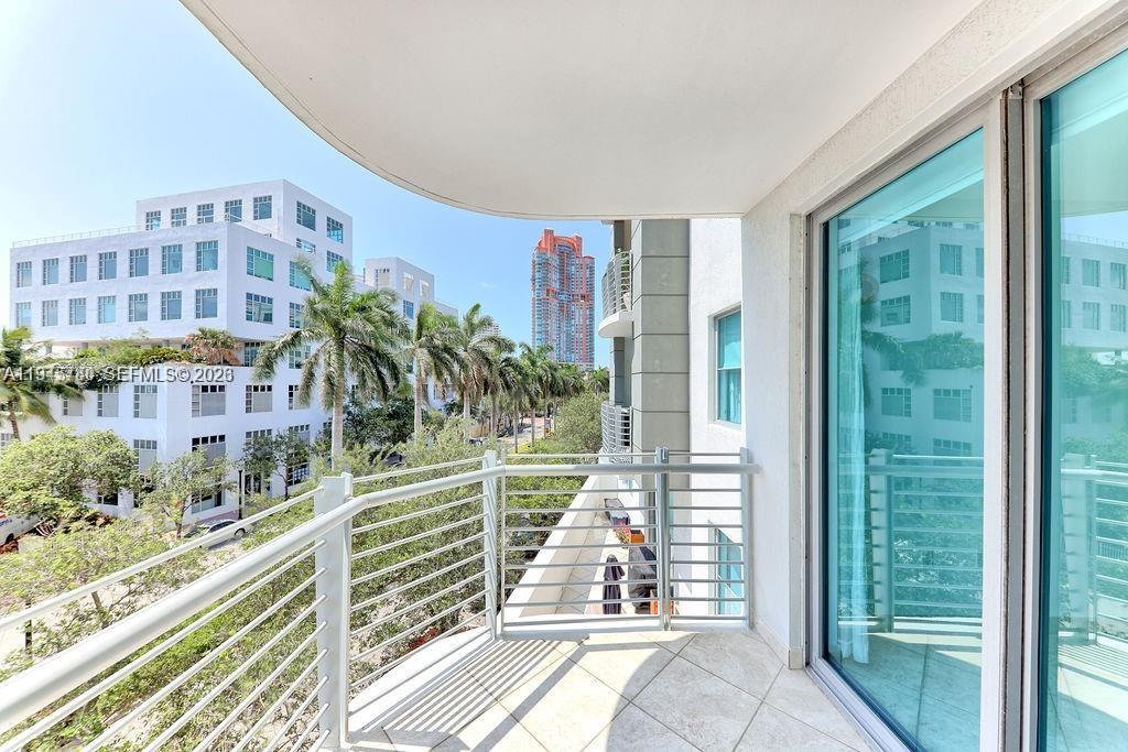 110 Washington Ave #2405, Miami Beach FL 33139
