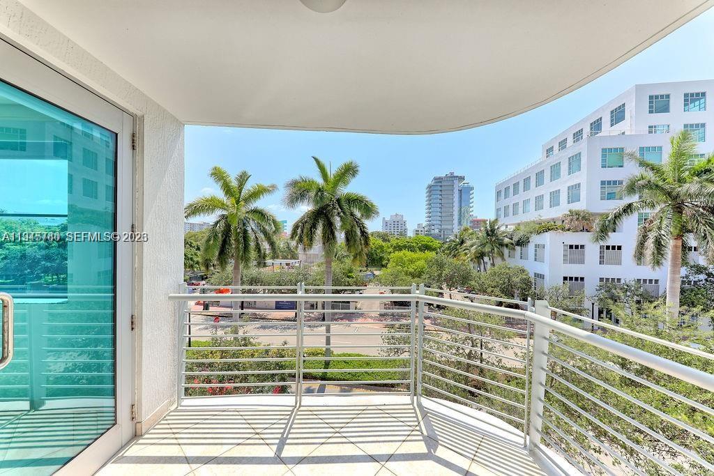 110 Washington Ave #2405, Miami Beach FL 33139