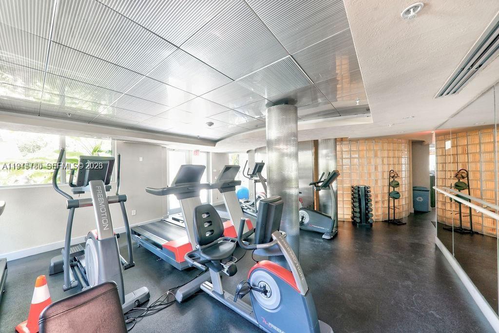110 Washington Ave #2405, Miami Beach FL 33139