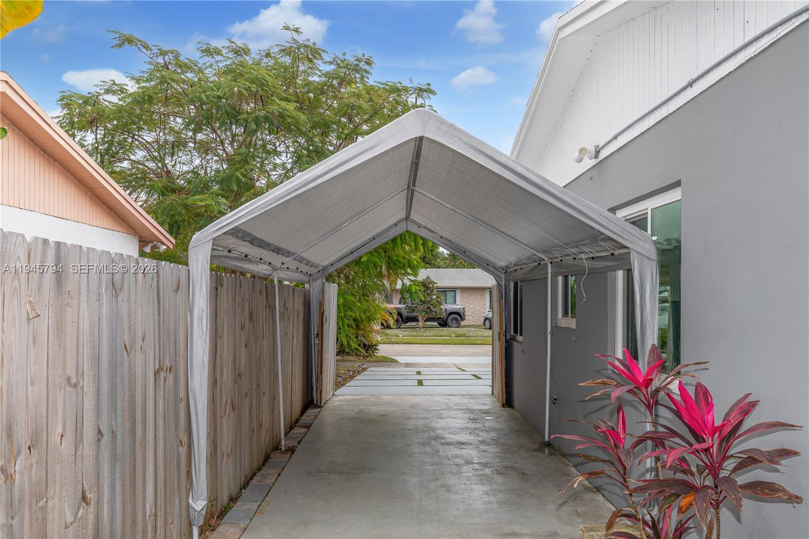 15244 SW 108th Ct, Miami FL 33157