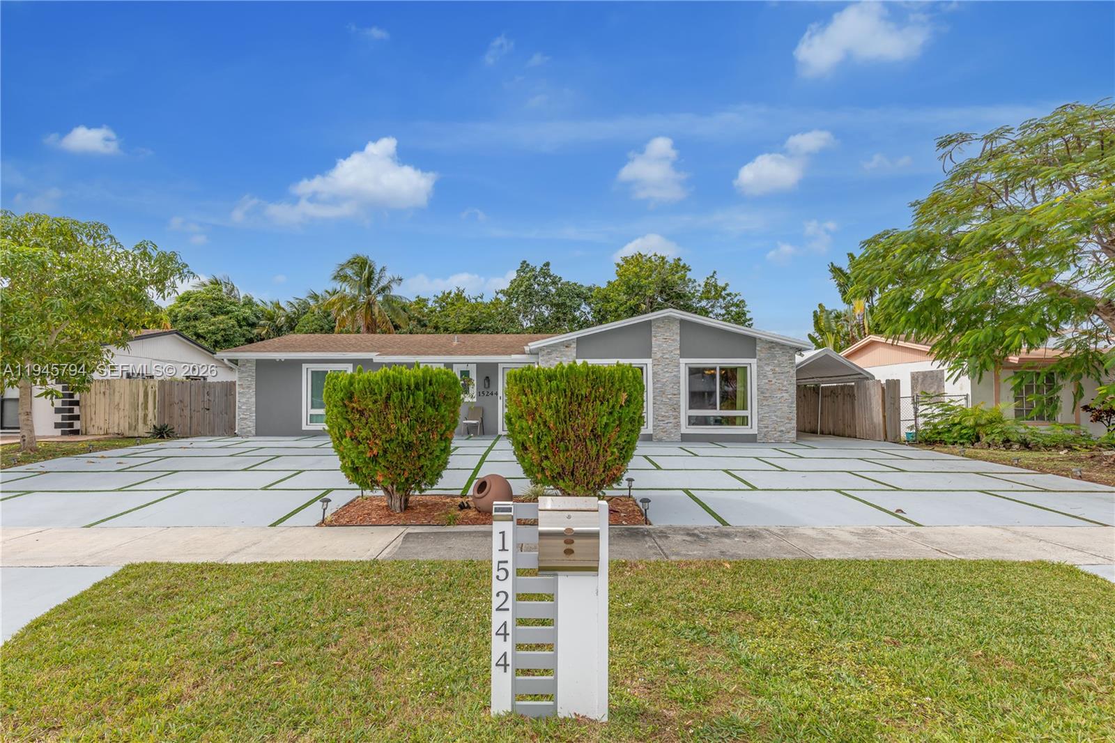 15244 SW 108th Ct, Miami FL 33157