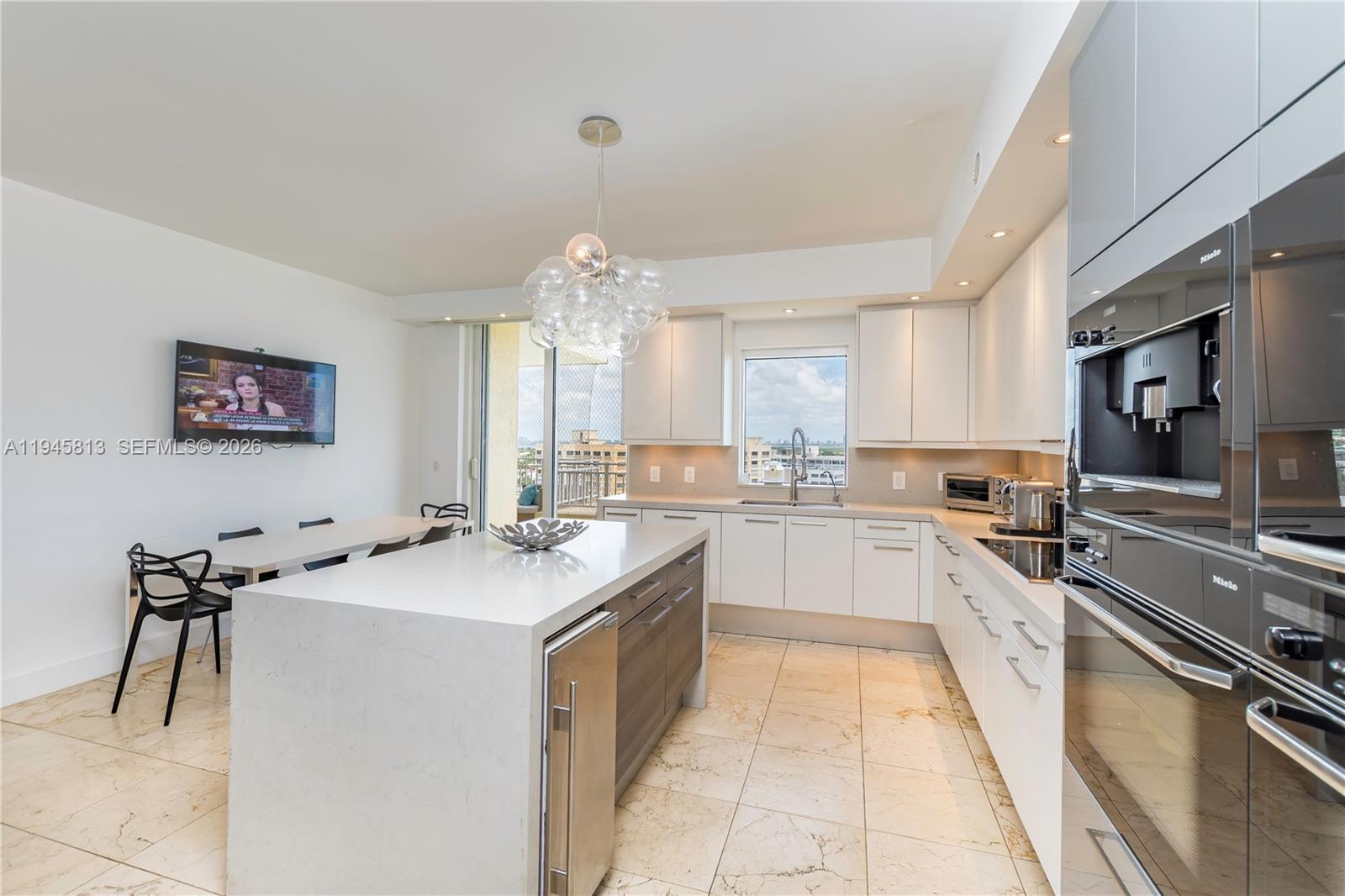 791 Crandon Blvd #1005, Key Biscayne FL 33149