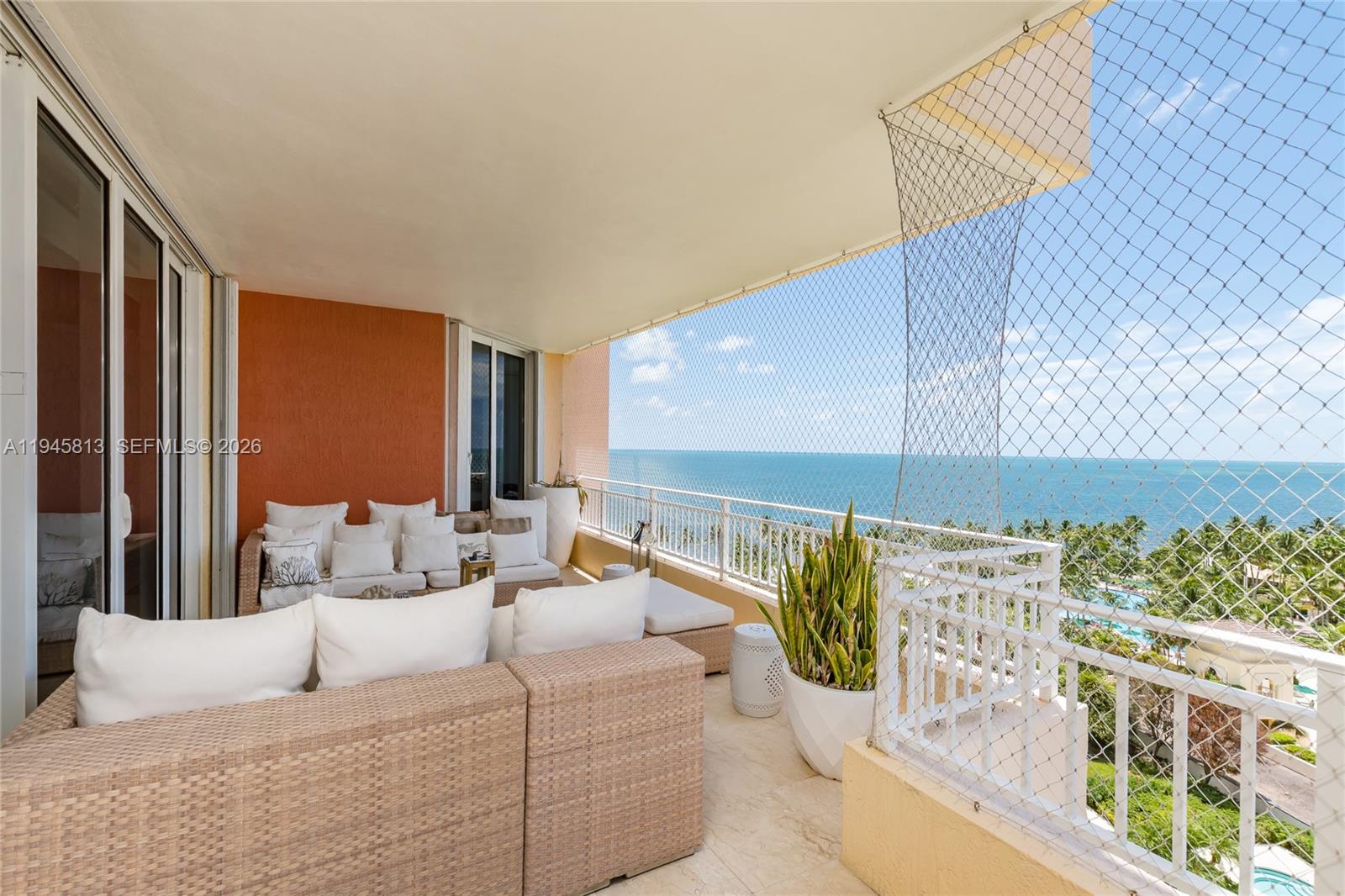 791 Crandon Blvd #1005, Key Biscayne FL 33149