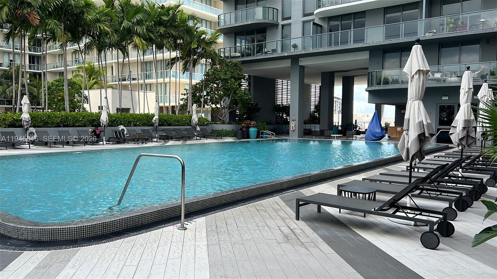 121 NE 34th St #912, Miami FL 33137